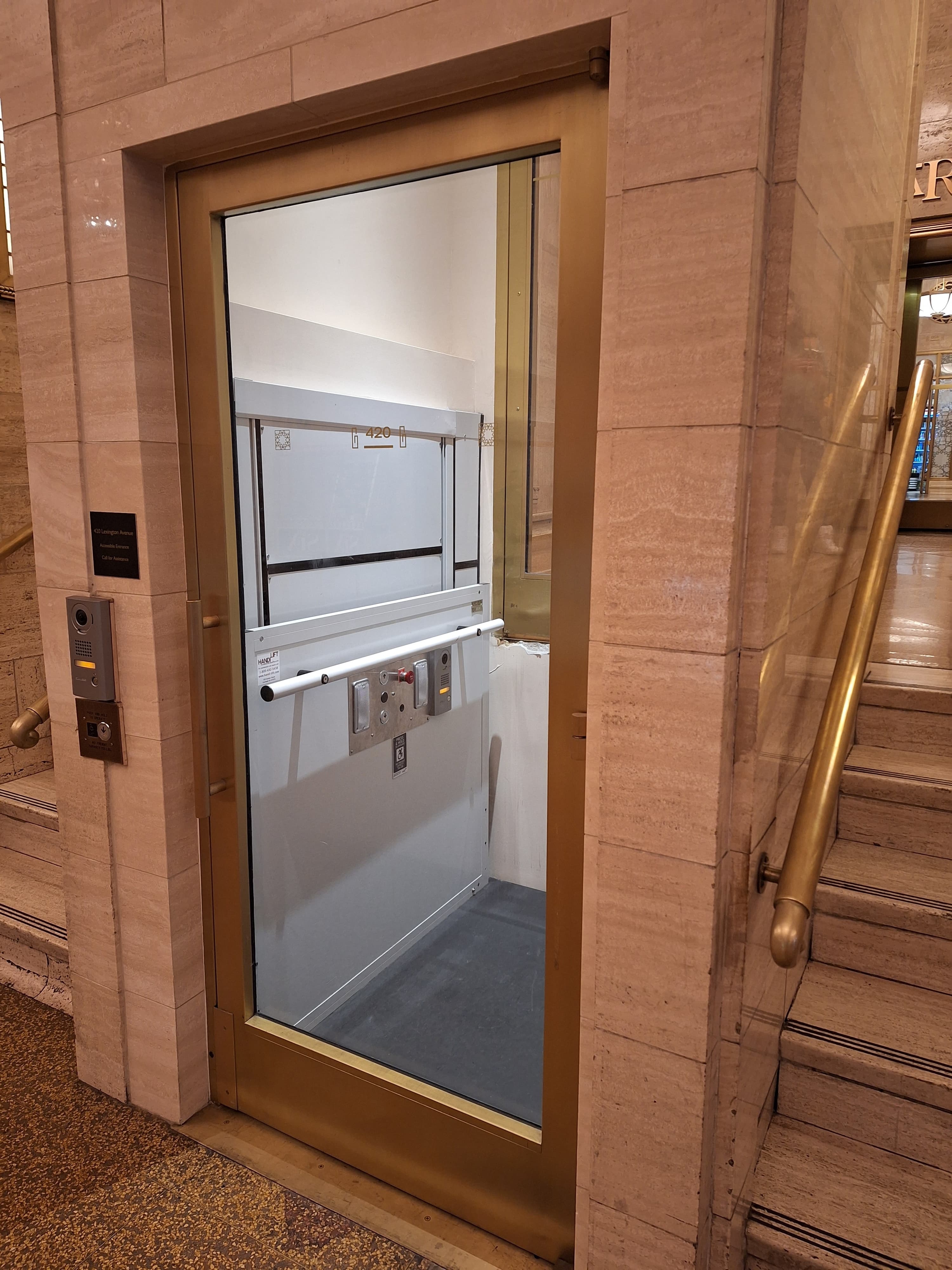 Custom Enclosure Vertical Platform Wheelchair Lifts 20