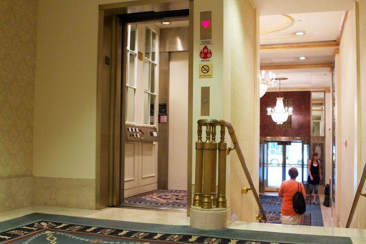 Handi Lift Lu La Elevator in lobby