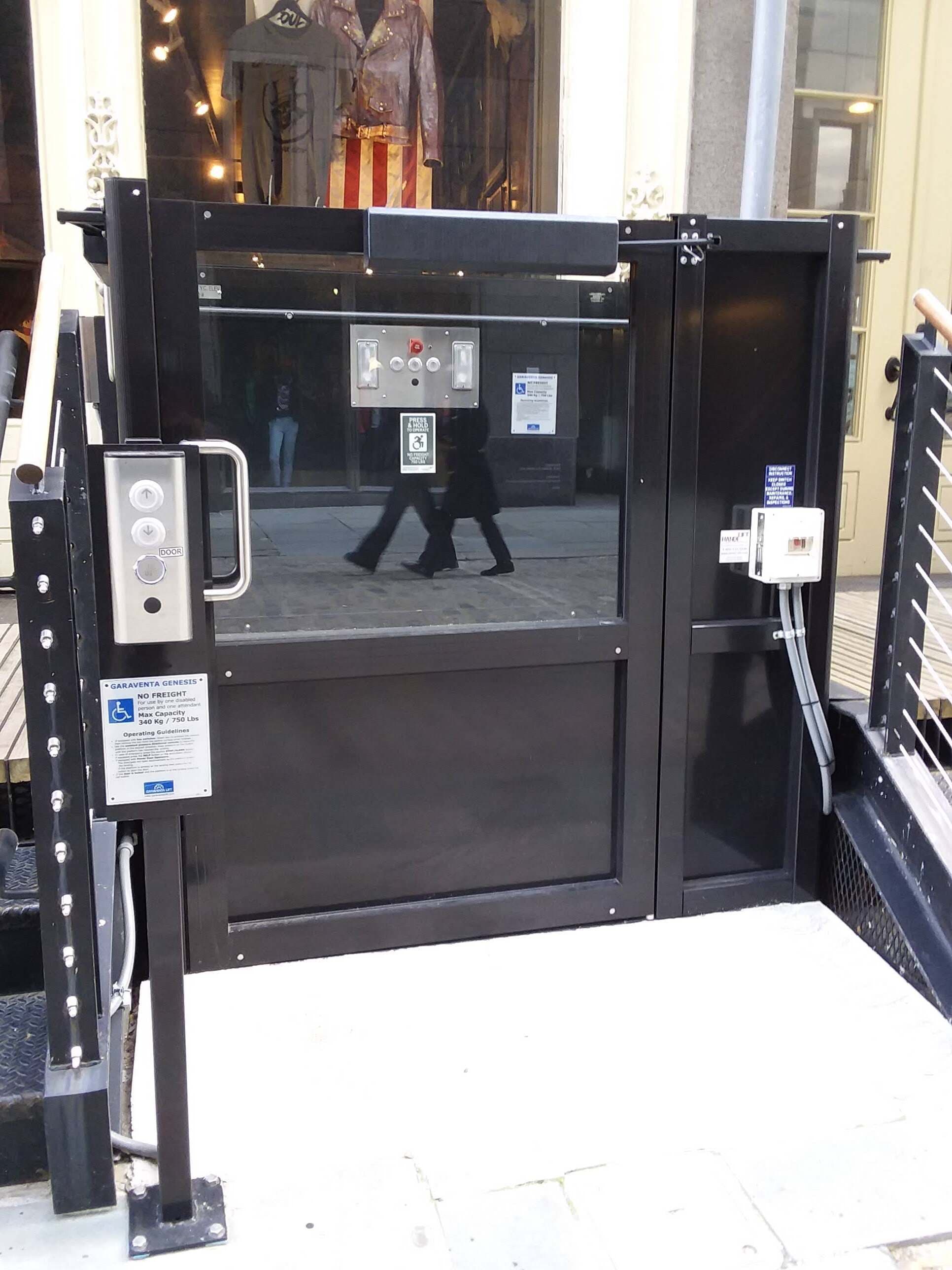 Standard Enclosure Vertical Platform Wheelchair Lifts 20