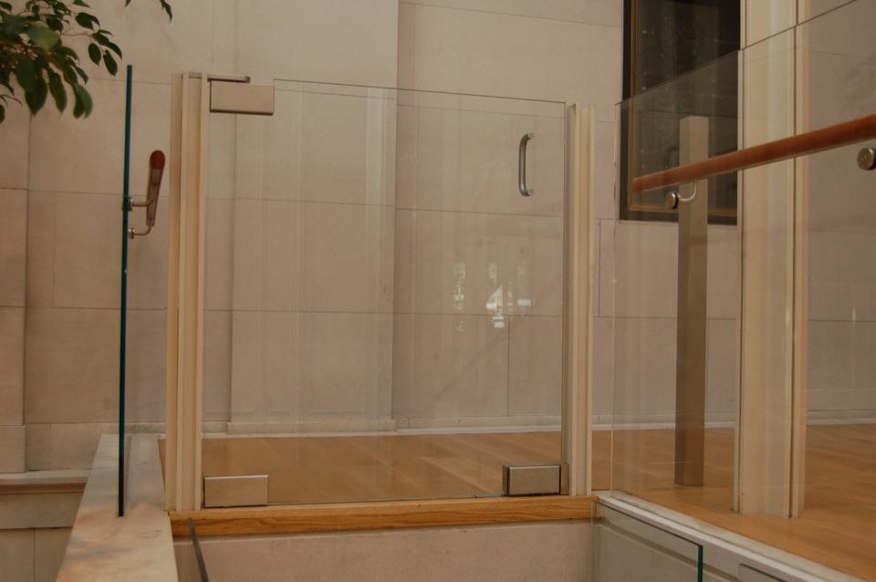 Handi Lift Pierpont Morgan 8 1