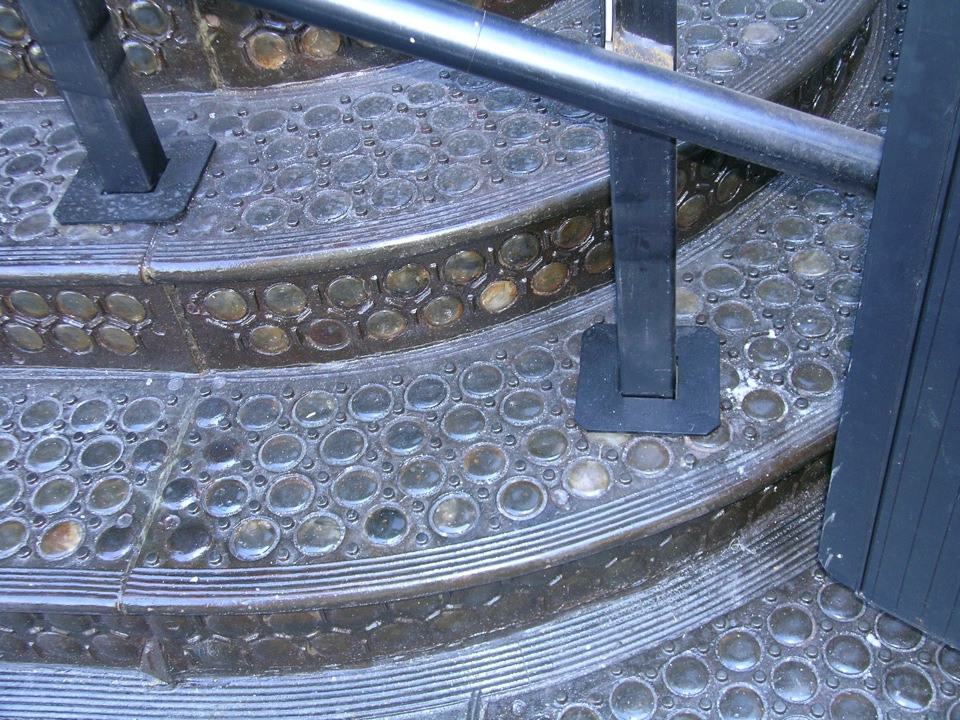 Handi Lift Puck Building 6