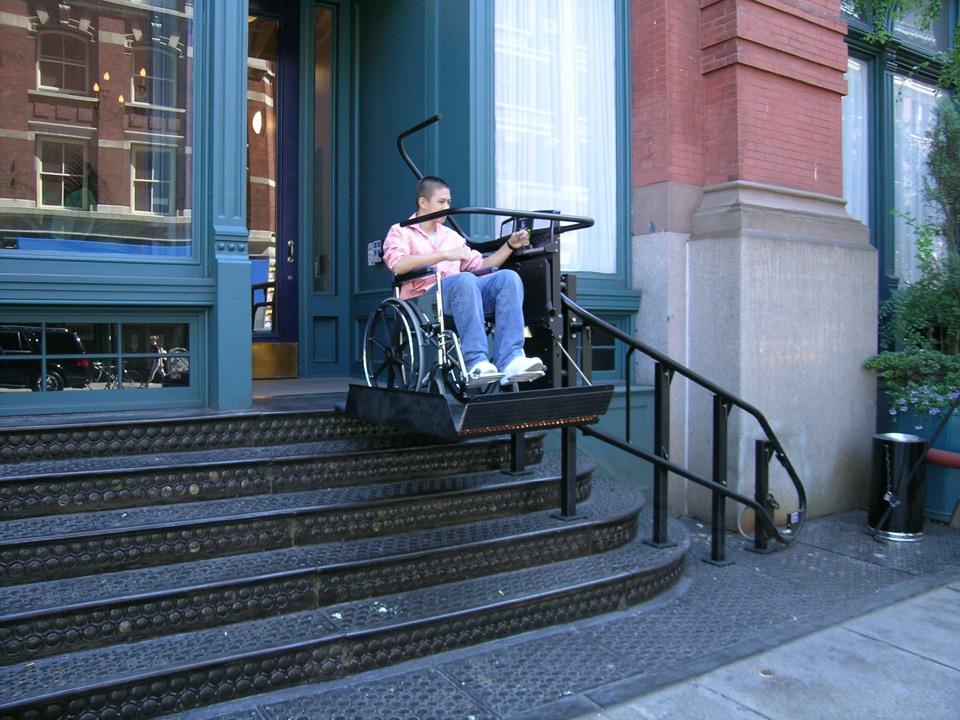 Handi Lift Puck Building 8